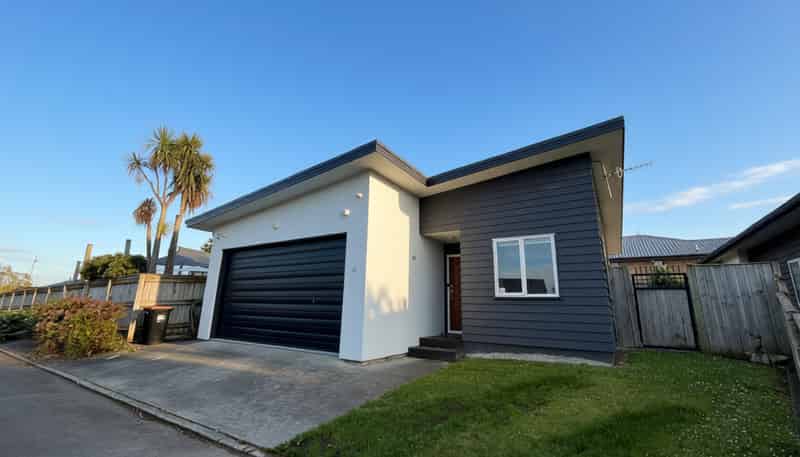  Galea Grove , Kelvin Grove