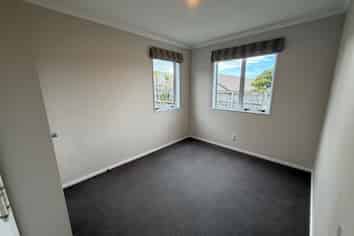  Galea Grove , Kelvin Grove