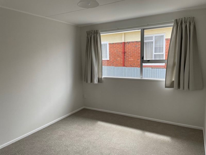 Convenient Living, Close to Town 5