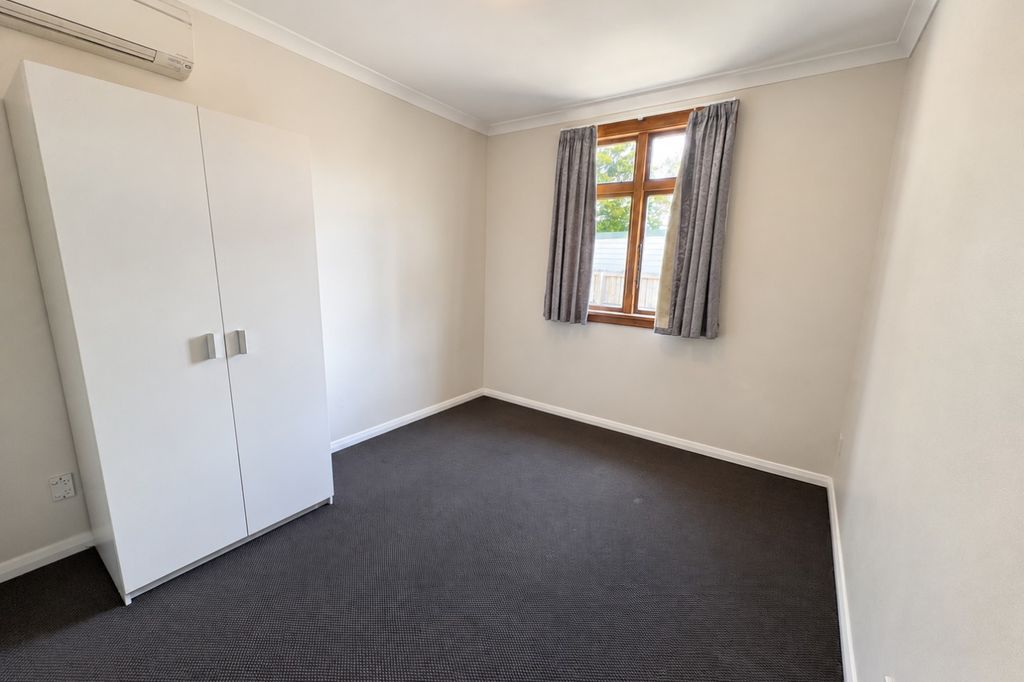 1/150 North Avon Road - 4 Bedroom + Office 5