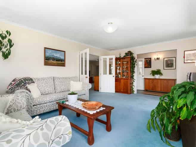 131 Woodman Drive, Tawa