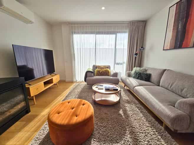 5C Kidds Way, Albert Town