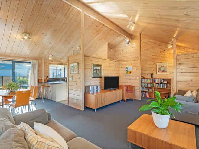 3 School Road, Whitianga
