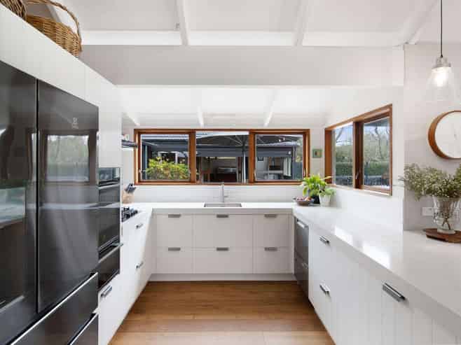 382 RAZORBACK ROAD, Pokeno