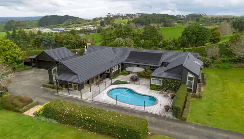 382 RAZORBACK ROAD, Pokeno