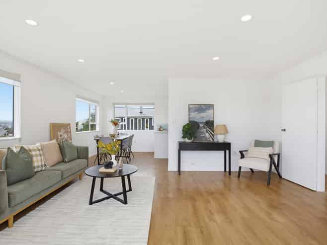 72 Fyvie Avenue, Tawa