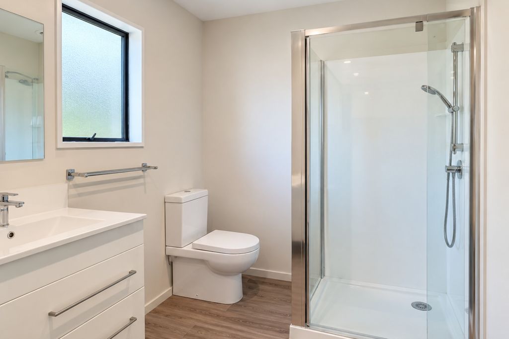 Very Tidy 3 Bedroom Unit 5