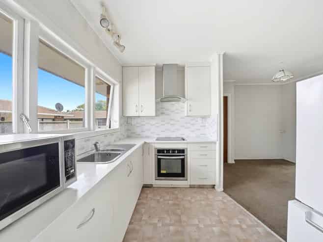 2/116 St. George Street, Papatoetoe