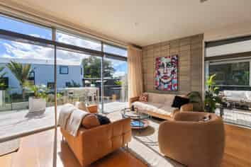 17c Shearer Drive, Oakura