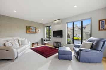 B/8 Veneto Avenue, Albany Heights