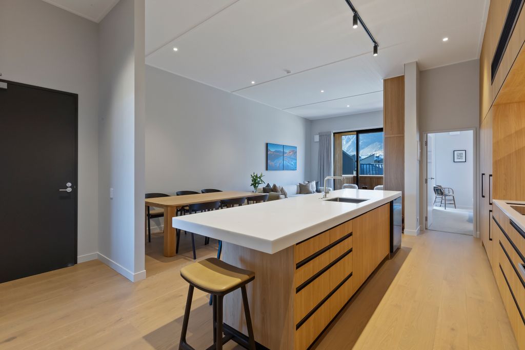 24/2 McKinlay Lane 3