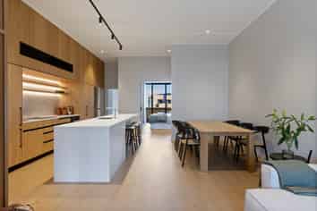 24/2 McKinlay Lane, Jacks Point