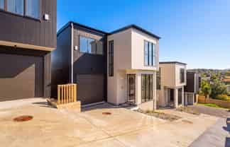15 Montclair Rise, Browns Bay