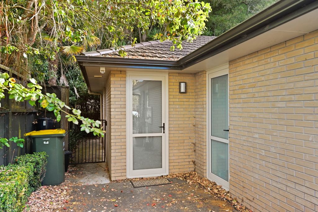 Furnished Secure One Bedroom Unit 1