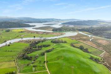 90 Camp Road, Coroglen, Tairua