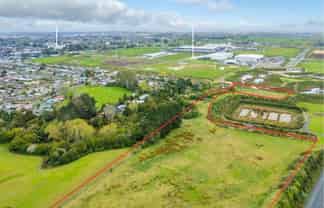 ACREAGE ON THE CITY'S DOORSTEP