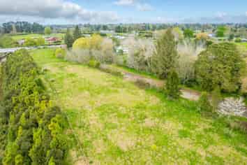 ACREAGE ON THE CITY'S DOORSTEP