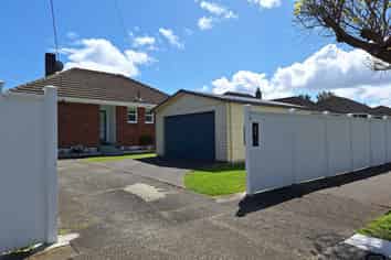 73 Naenae Road, Naenae