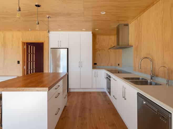 2 Bell Bird Rise, Picton