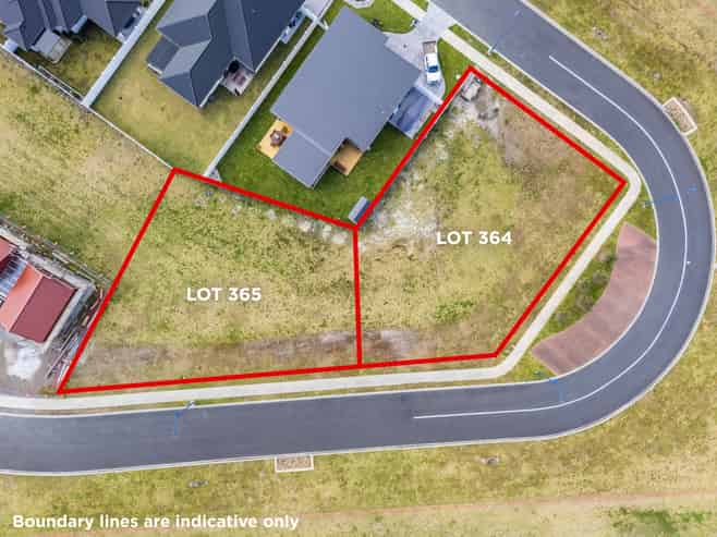 8 and 10 Kentia Court, One Tree Point
