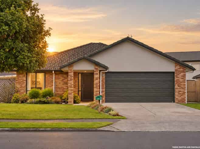 24 Parkside Drive, Huntington