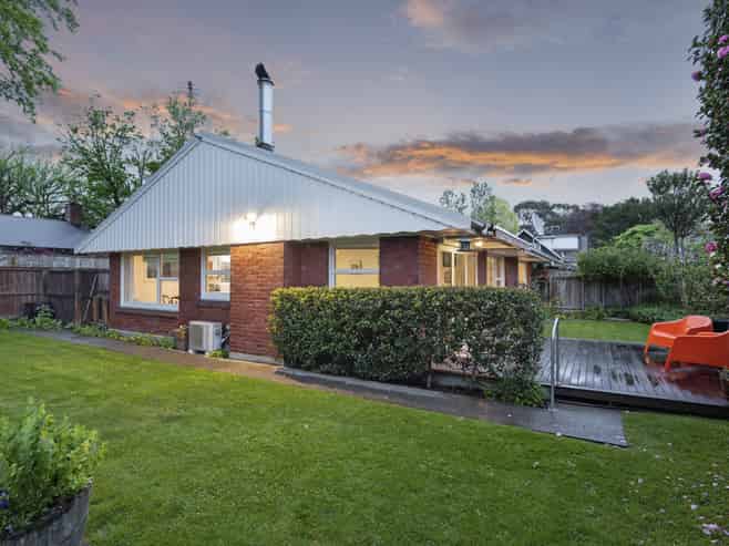 2/15 Knowles Street, Saint Albans