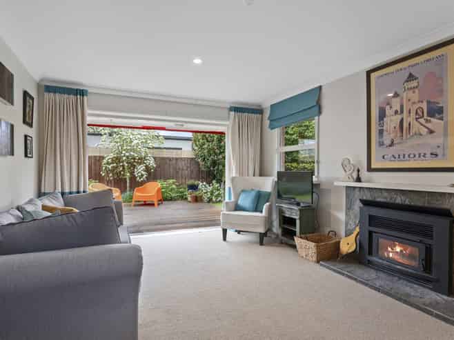 2/15 Knowles Street, Saint Albans