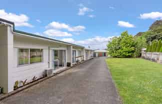 17C Selwyn Avenue, Avenues