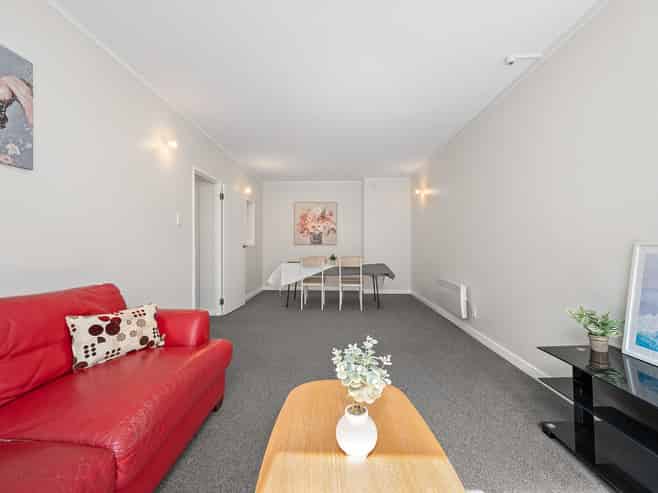 13/70 Hobson Street, Thorndon