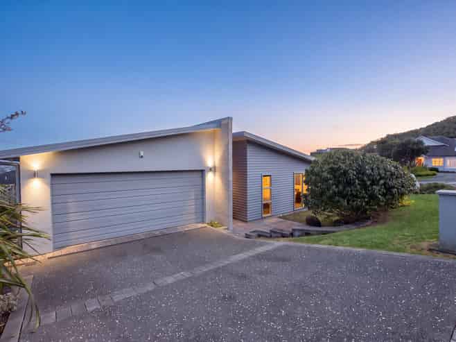 2 Nelson Avenue, Aotea