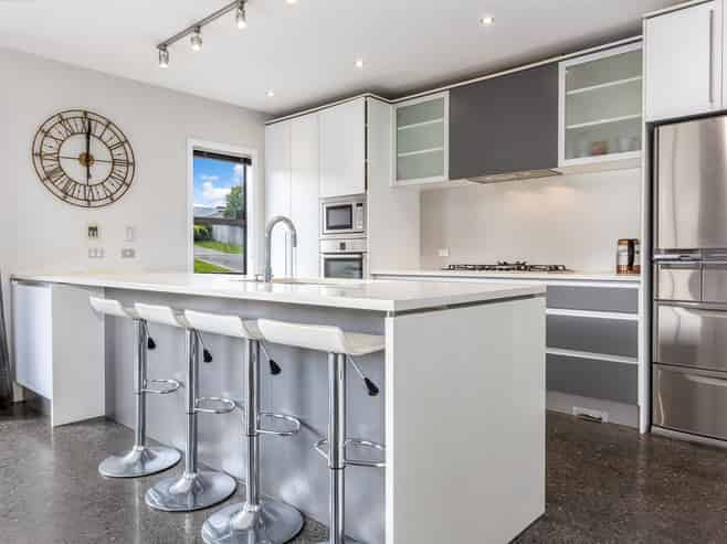 2 Nelson Avenue, Aotea