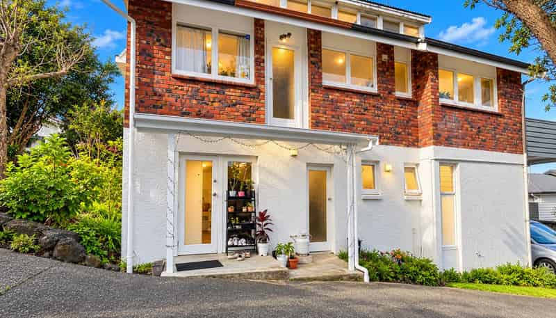 1/30 Martin Crescent, Northcote