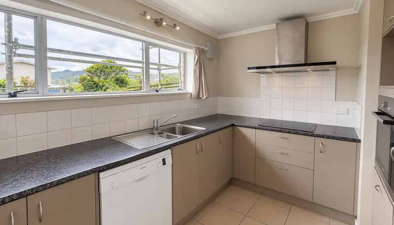 a/59 Churton Drive, Churton Park