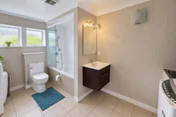 a/59 Churton Drive, Churton Park