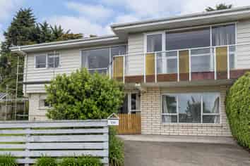 a/59 Churton Drive, Churton Park