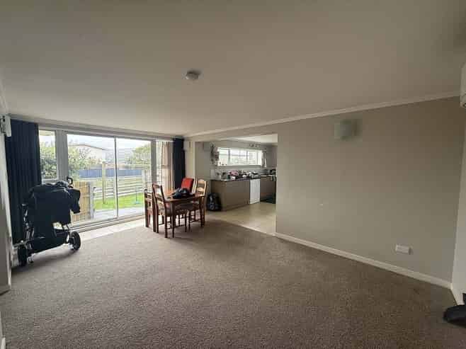 a/59 Churton Drive, Churton Park