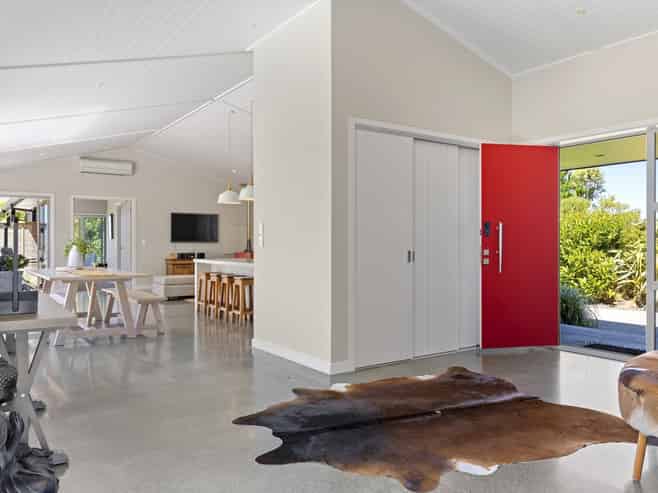 146 Highland Drive, Acacia Bay