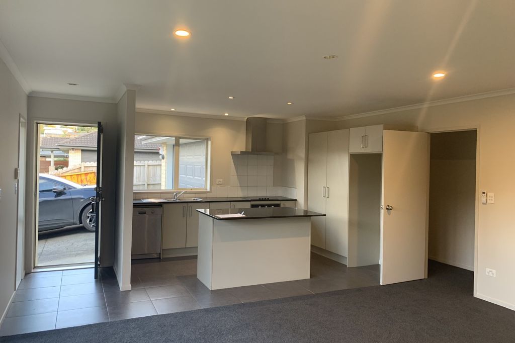 4 Bedroom Brick & Tile Pukekohe Available Now 2