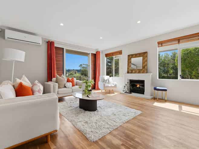 42 English Oak Drive, Albany