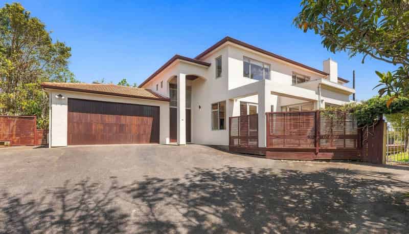 42 English Oak Drive, Albany