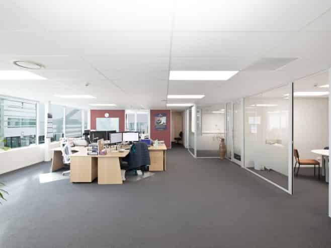 Quality Blenheim Road office – with car parks