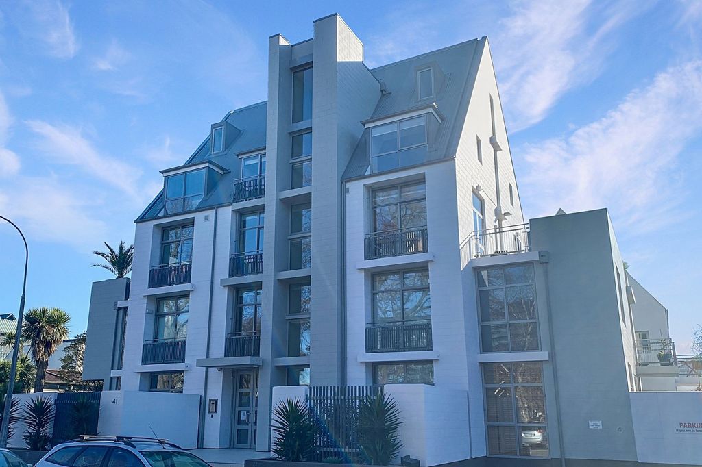 Fully Furnished One Bedroom Apartment 1
