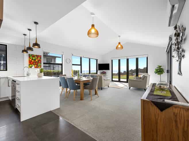 8 Parkridge Place, Mount Pleasant