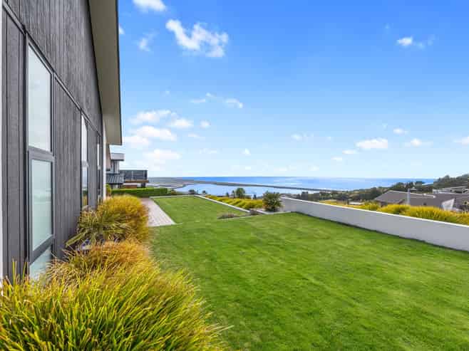 8 Parkridge Place, Mount Pleasant