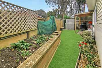 17B Brennan Ave, Te Atatu Peninsula