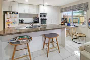 17B Brennan Ave, Te Atatu Peninsula