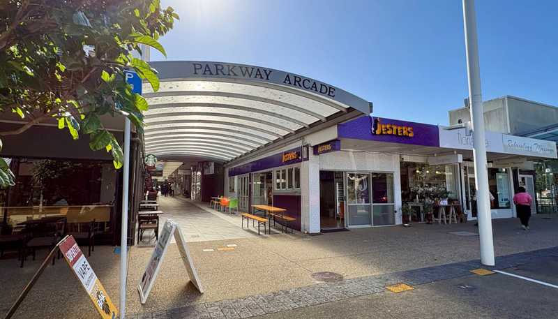 Shop 1/56-60 Hurstmere Road, Takapuna