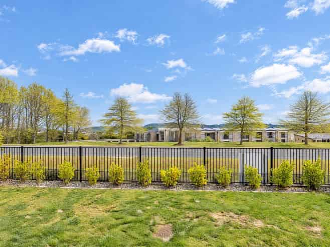 100 Harakeke Drive, Wharewaka