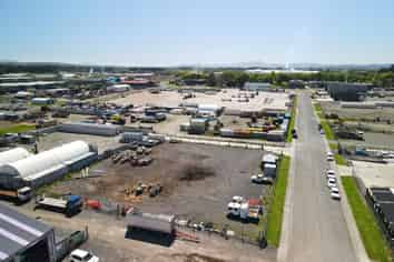 3,160m² Waingawa yard with portacom