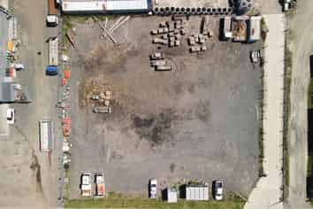 3,160m² Waingawa yard with portacom